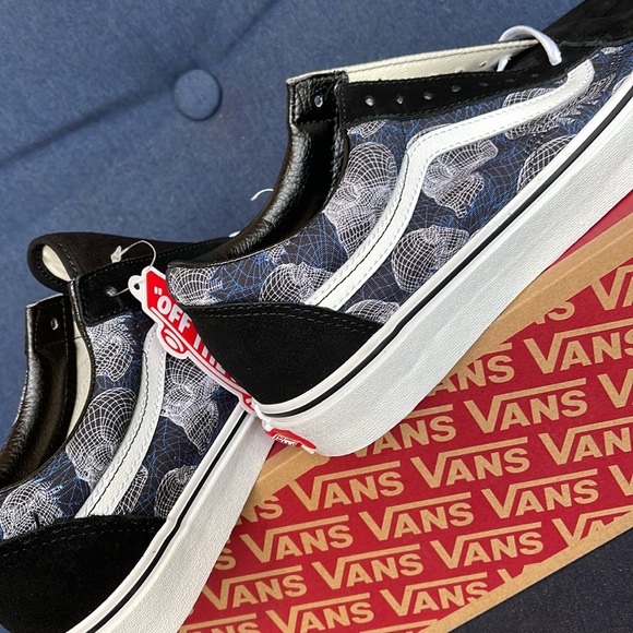 Vans Old Skool Wireframe Skulls Black True White WMNS - Picture 15 of 16